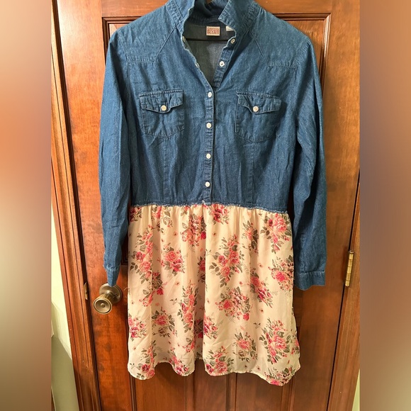 CANYON RIVER BLUES VTG Y2K Shirtdress with snap buttons. Size L - Picture 1 of 7